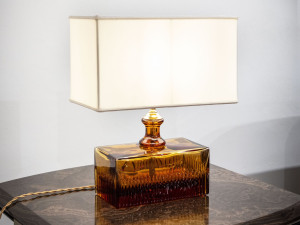 Настольная лампа ручной работы из выдувного кристалла