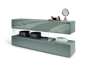 Стеклянный комод