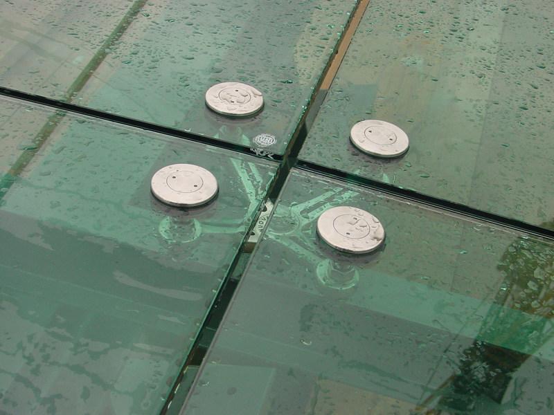 Nuova Oxidal Шарнирные винты для надколенника для точечных стеклянных фасадов Vetra sun-id-1448489 - Вид №4