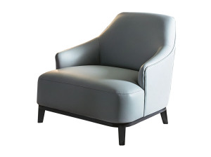 Кожаное кресло с подлокотниками