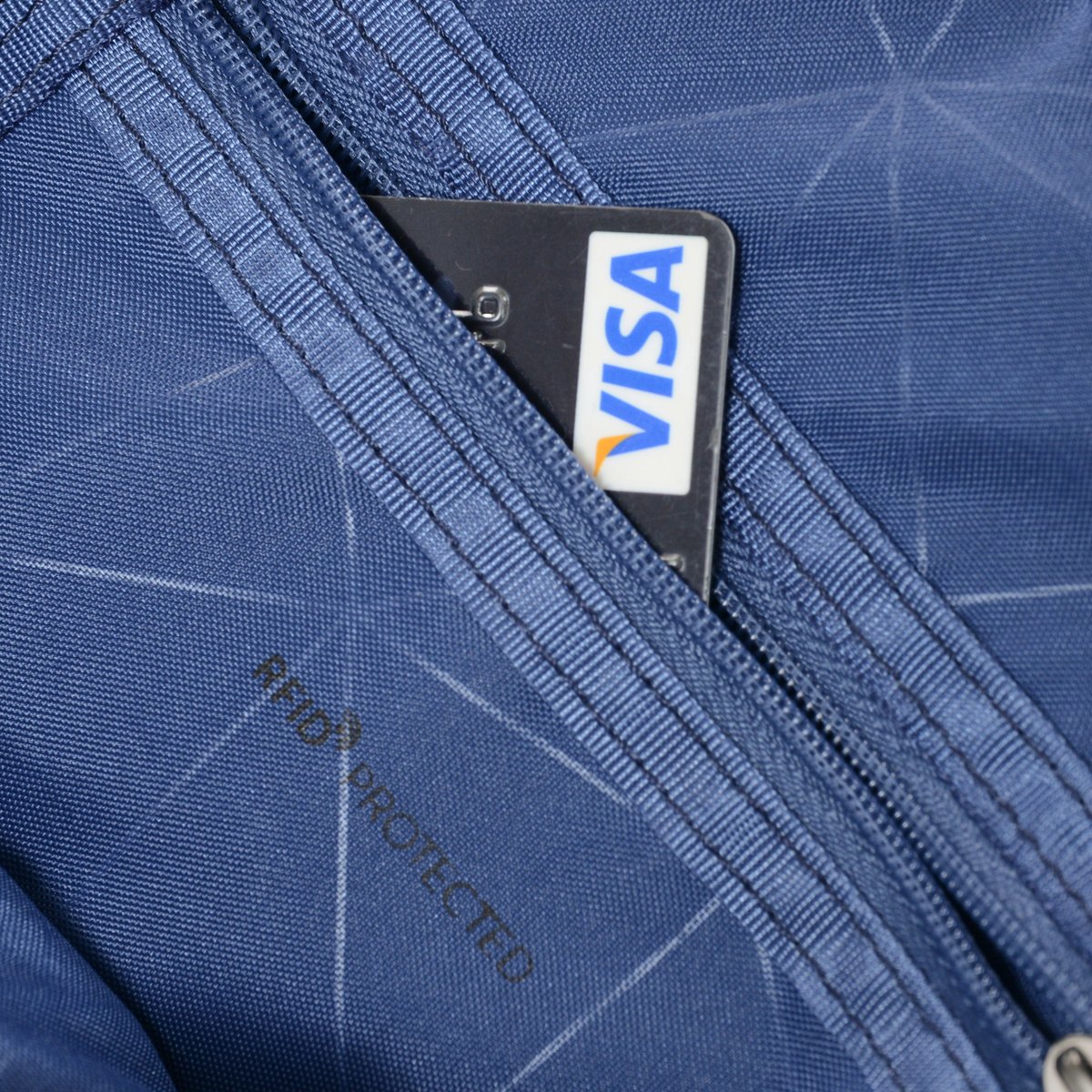 HMID07/026-01 Рюкзак HMID07 Keyed Duffle Backpack 15.6 RFID Hedgren Midway  - Вид №6