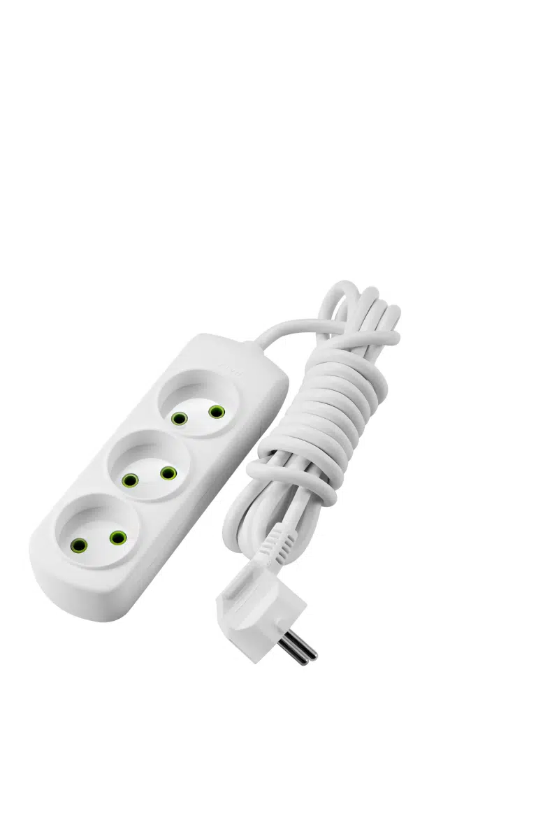LETITIA Удлинитель с заземлением 3 входа 3 метра белый LEZARD 721-0303-301