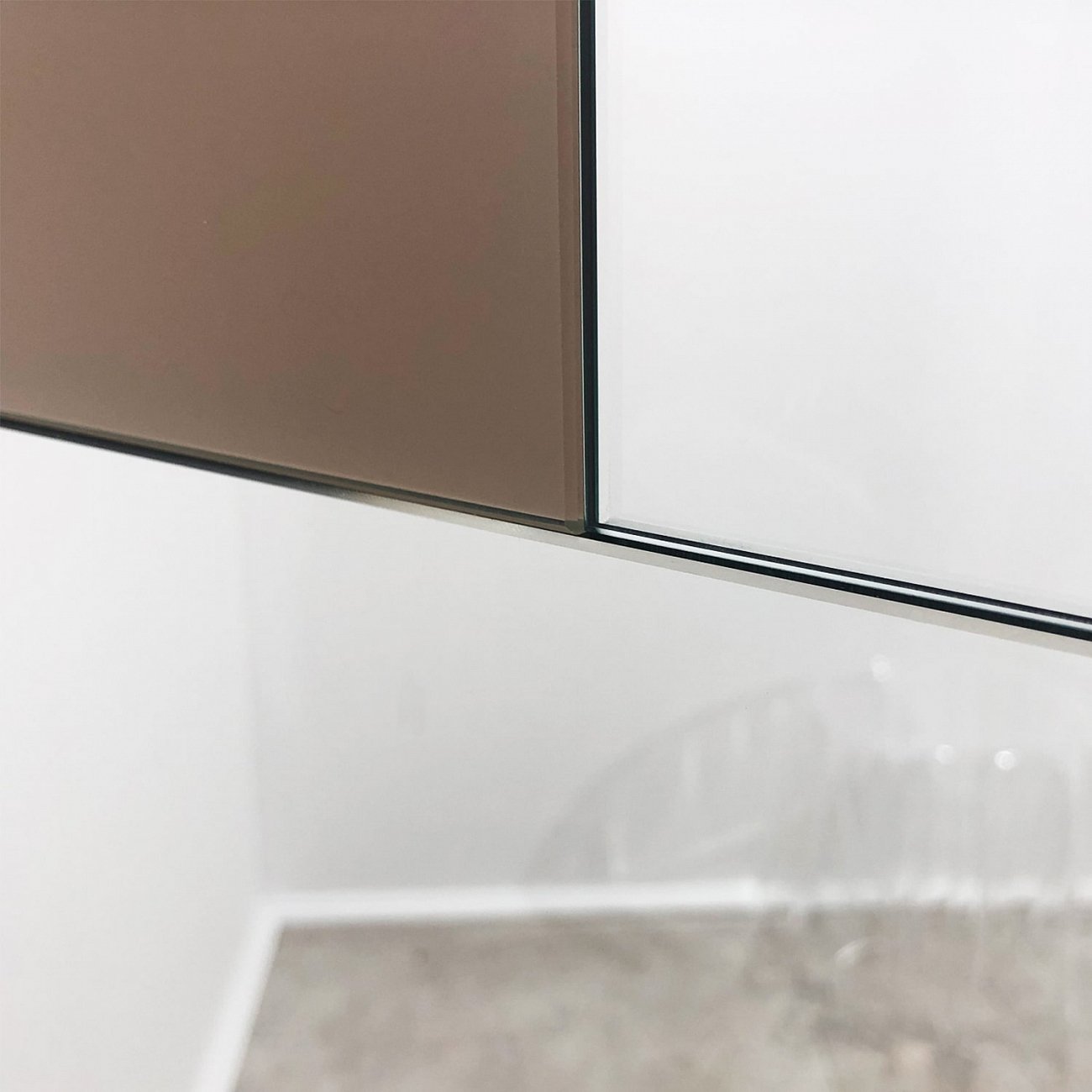 Зеркало-панно напольное деревянное "Стрэйз" GRAUM ДИЗАЙНЕРСКИЕ 304122 Черный;коричневый  - Вид №1