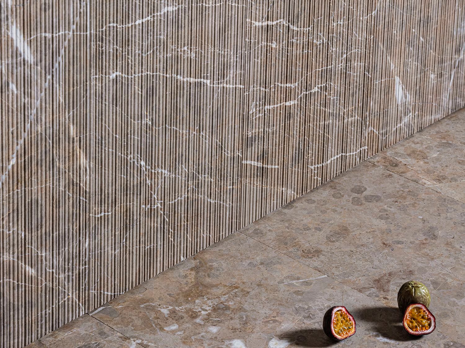 Мраморная облицовка LUCE DI CARRARA Essential ARCH-00074134