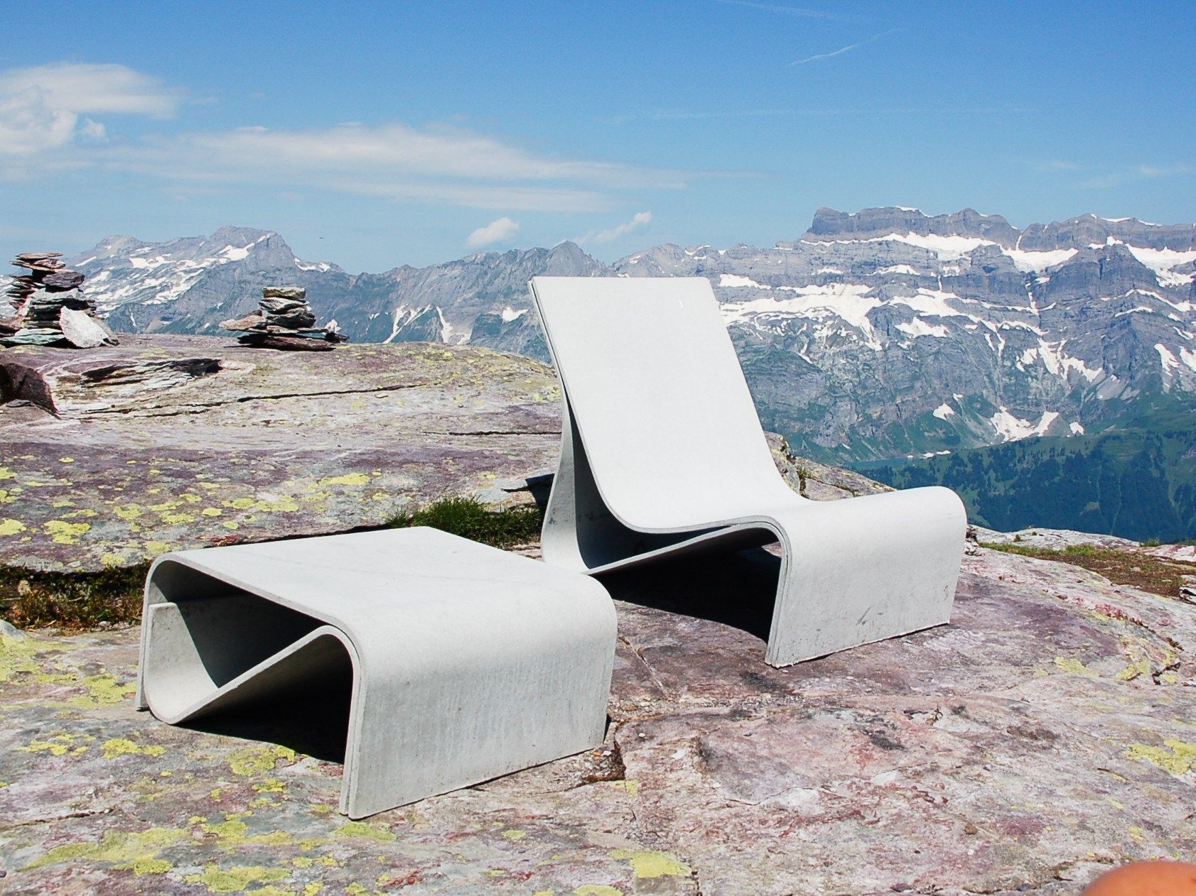 Бетонный низкий садовый столик SWISSPEARL дизайн ARCH-00086128 - Вид №3