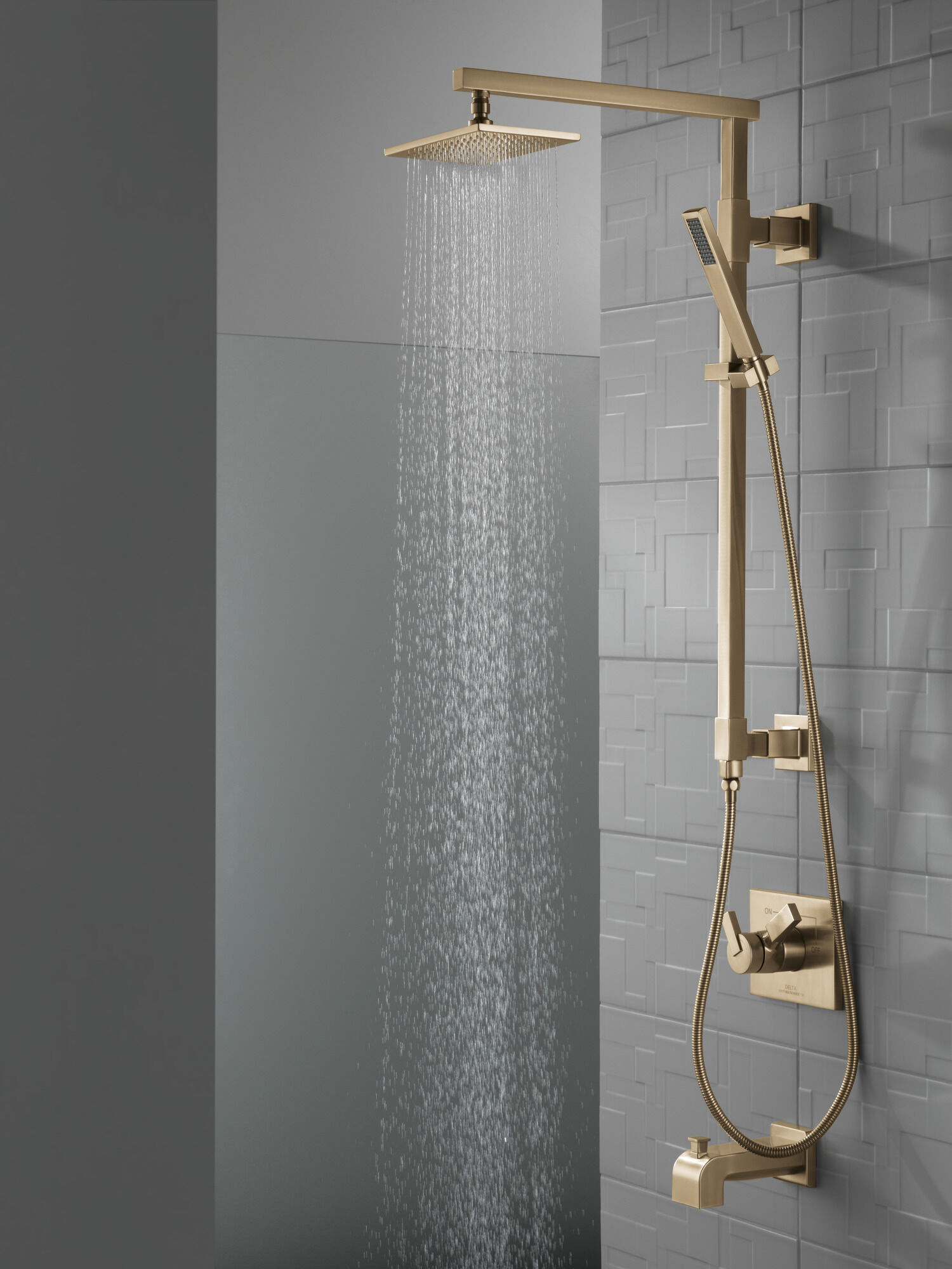 RP62954CZ Ручной душ - Прямоугольный - Римская ванна Delta Faucet Vero Шампанское бронза - Вид №1