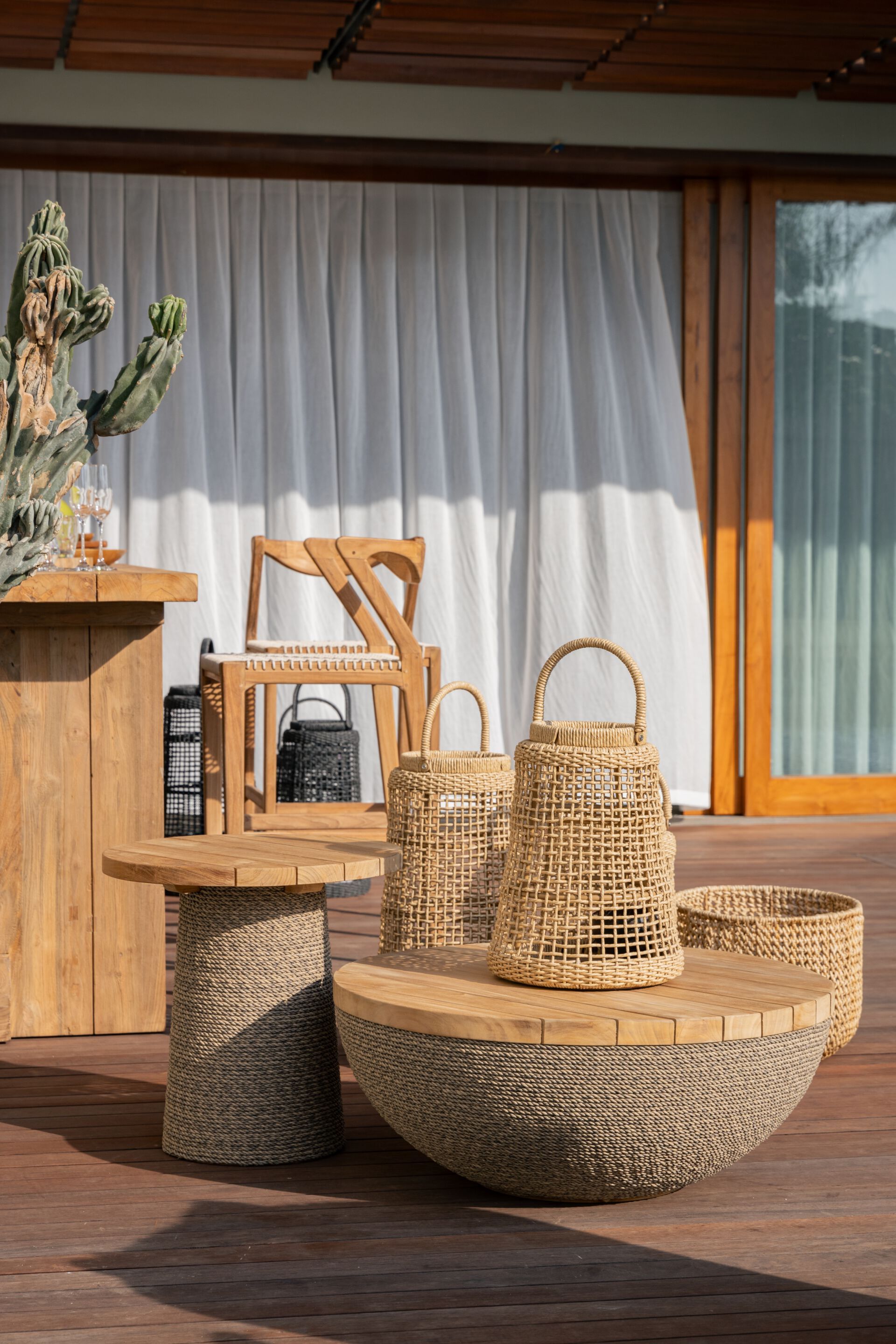 Высокий садовый столик из массива дерева cbdesign Navy ARCH-00100667 - Вид №1