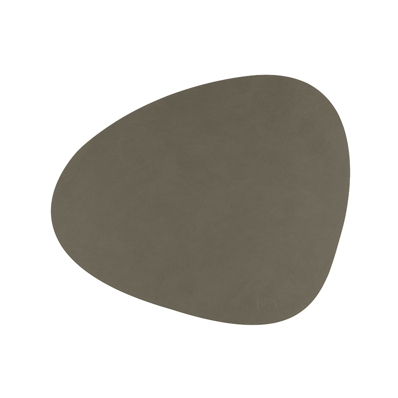 982472 NUPO army green подстановочная салфетка фигурная 37x44 см, толщина 1,6 мм;LIND DNA 