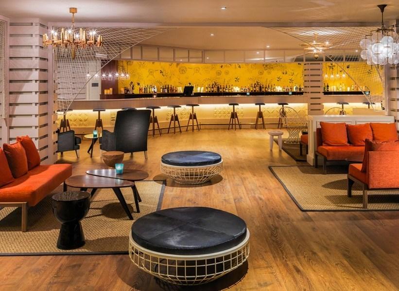 Mambo Unlimited Ideas Низкий круглый журнальный столик с обитой столешницей Air sun-id-1508620 - Вид №3