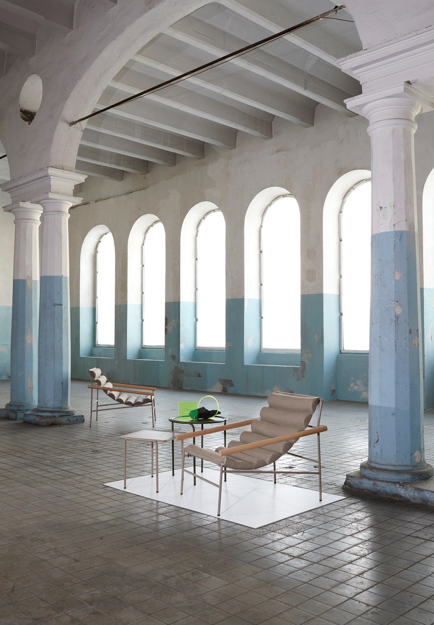 Окрашенный металлический круглый садовый столик S-CAB Dress_Code ARCH-00086536 - Вид №2