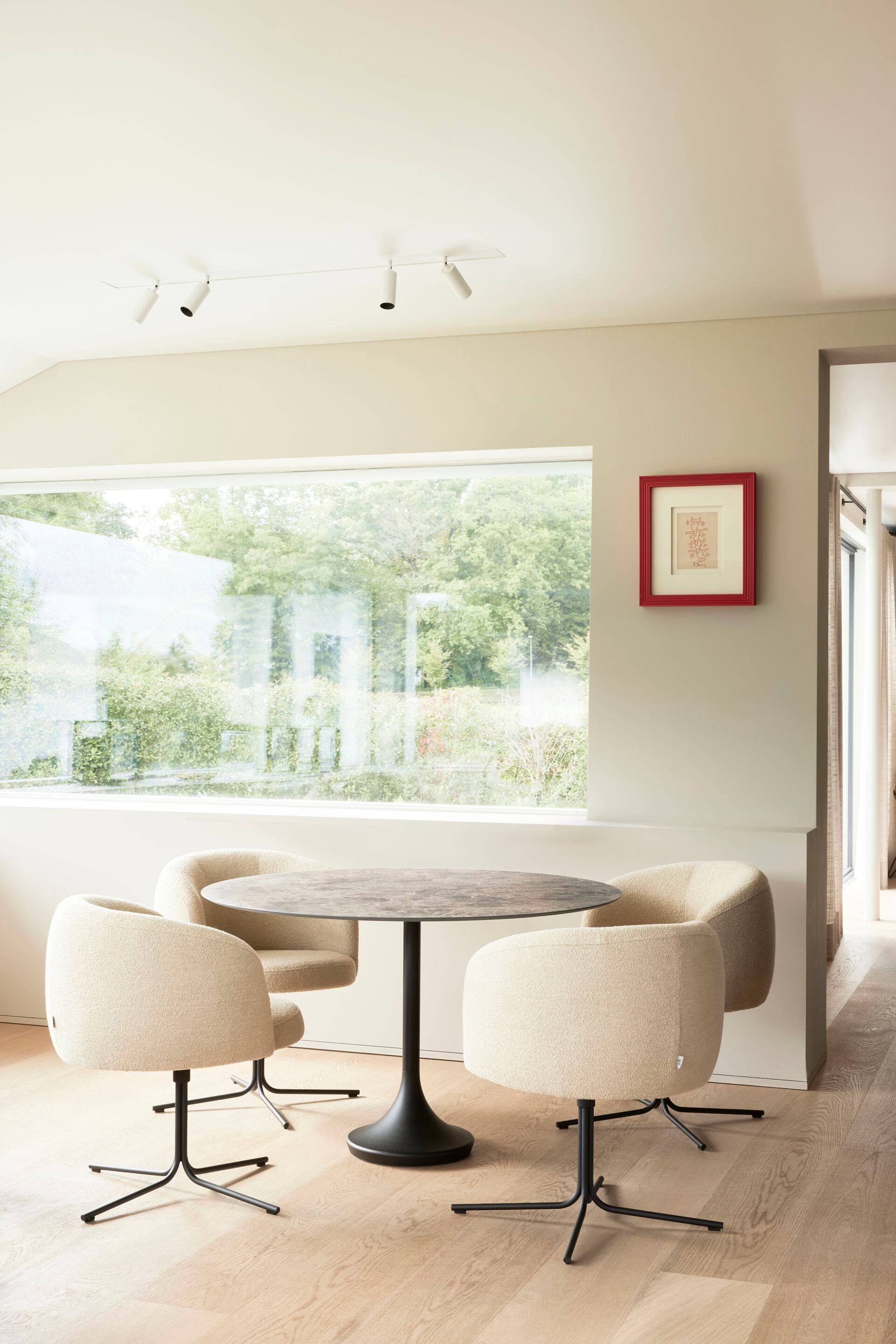 Круглый стол в Xeramica Joli Central ARCH-00151163 - Вид №1