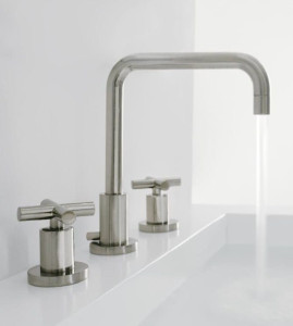 Смеситель для раковины с 3 отверстиями