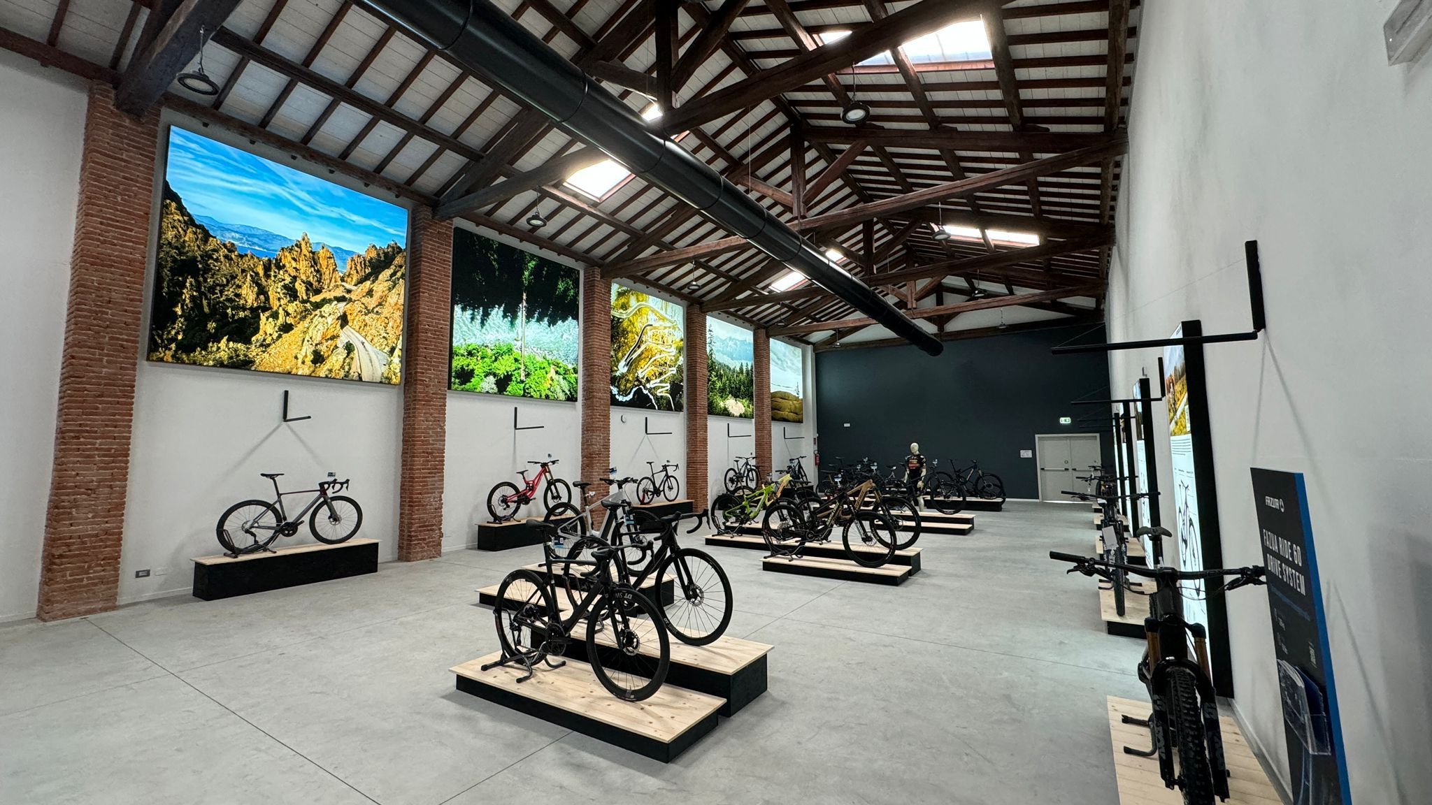 Печатная ткань с подсветкой стены с алюминиевой рамой ABS Group LED LIGHTBOX ARCH-00077001 - Вид №3