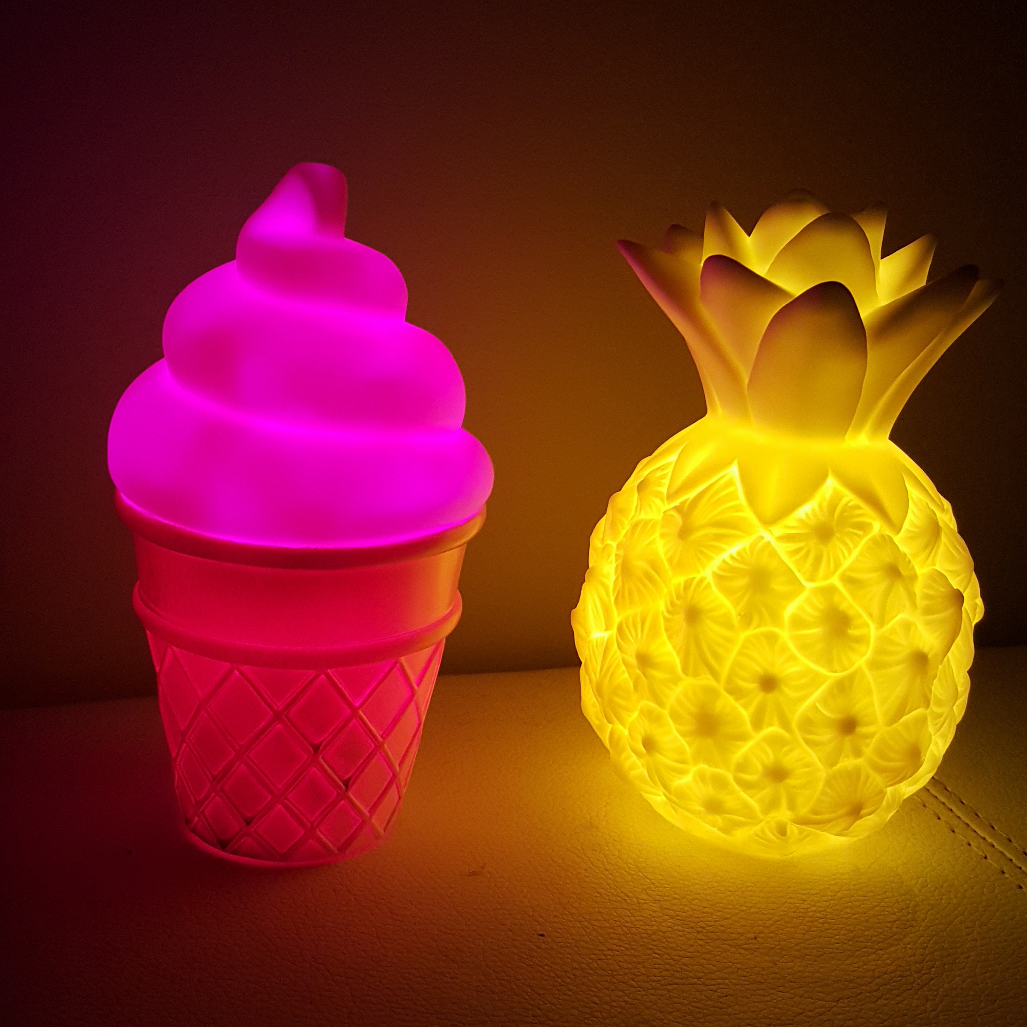 Ночник детский Yellow Pineapple LITTLE LOVELY COMPANY  281728 Желтый Santreyd  - Вид №2