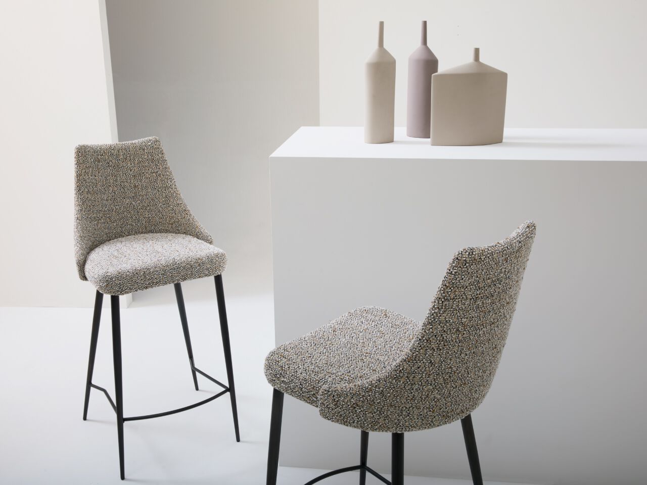 Высокий стул из ткани Julia Italia Эвелин ARCH-00108798 - Вид №3