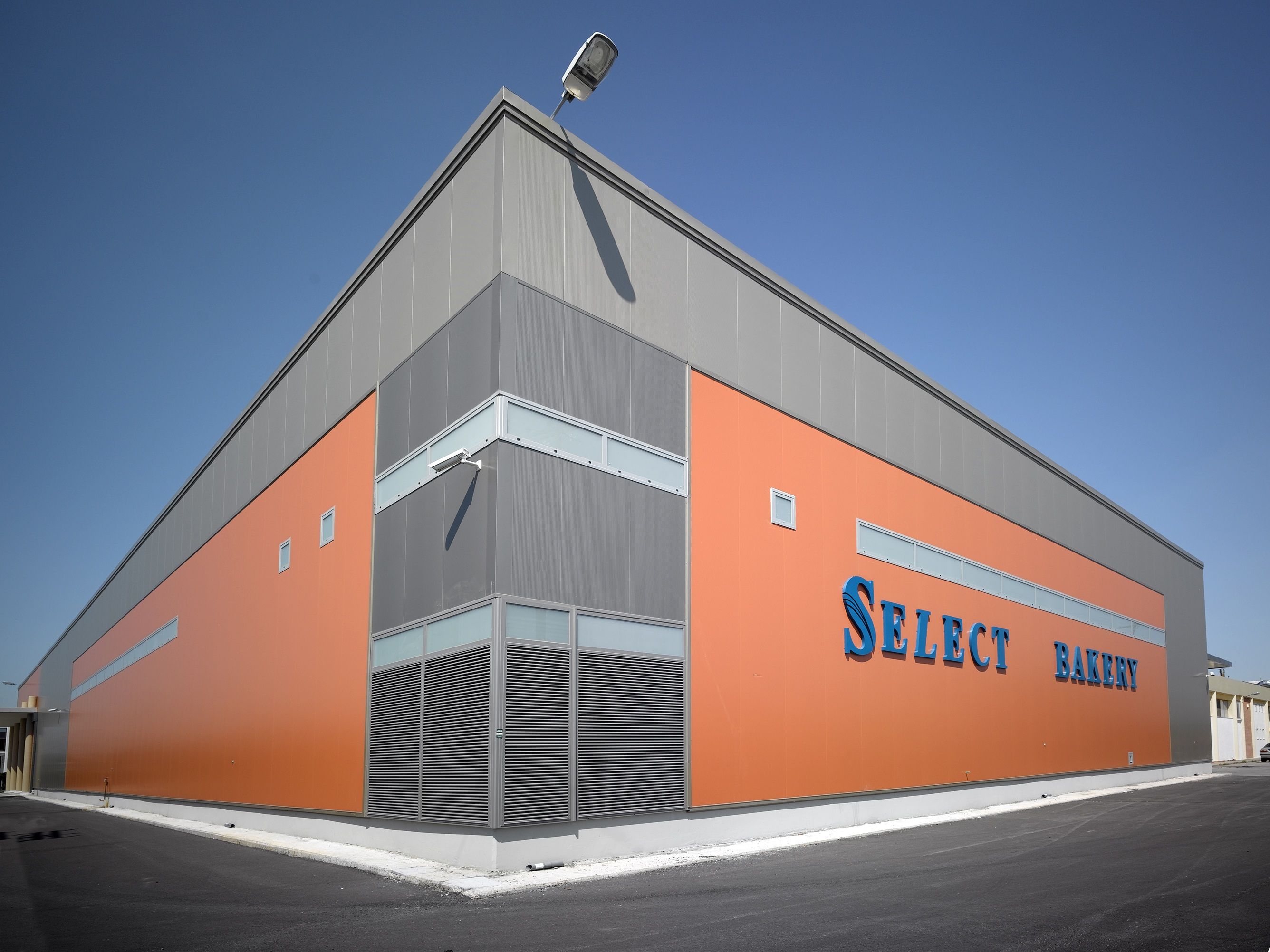 Изолированная металлическая панель для фасада ELCOM SYSTEM ТЕРМОПАРЕТЫ® ARCH-00037807 - Вид №84