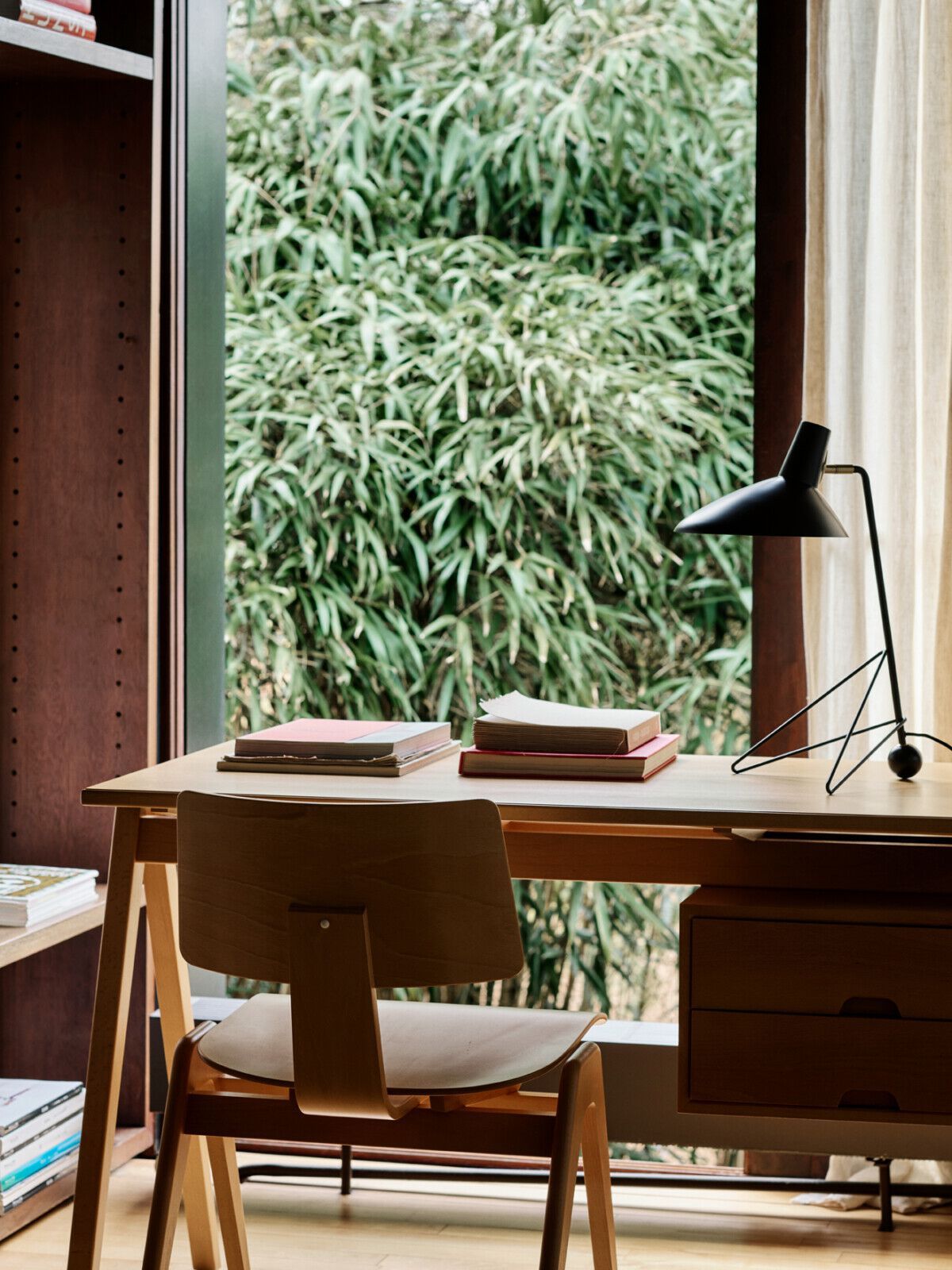 Стол из бука с ящиками &Tradition Daystack ARCH-00052906 - Вид №3