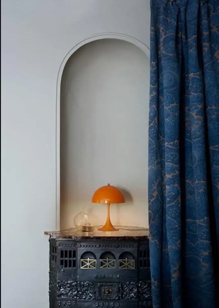 Светодиодная настольная лампа с батарейным питанием In Stock Луи Поульсен ARCH-00010625