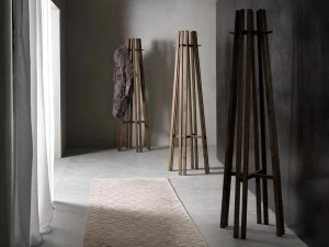 Pacini & Cappellini Вешалка из массива дерева  5511