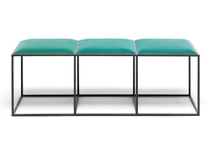 Стальная скамья с бархатным сиденьем
