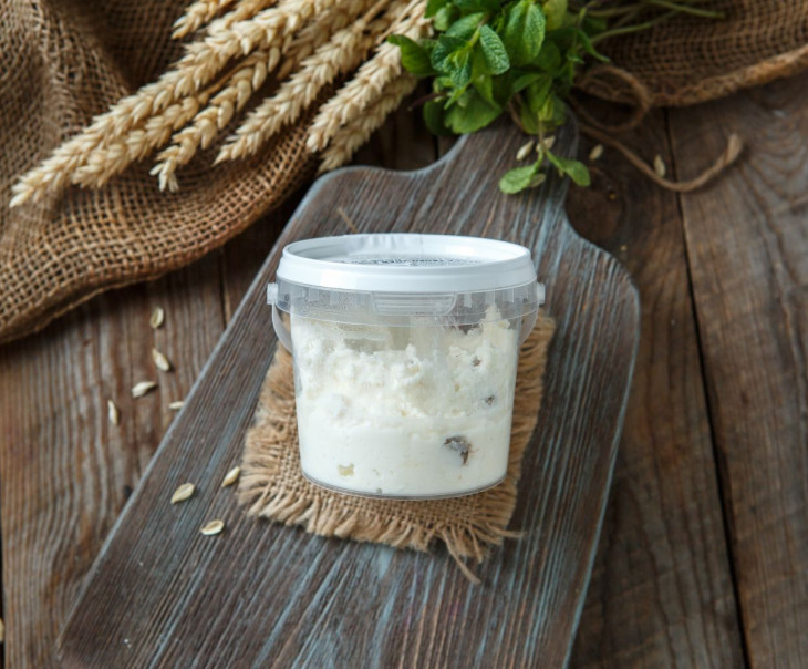 5598 Масса творожная 23% с изюмом Вкусляндия  - Вид №2