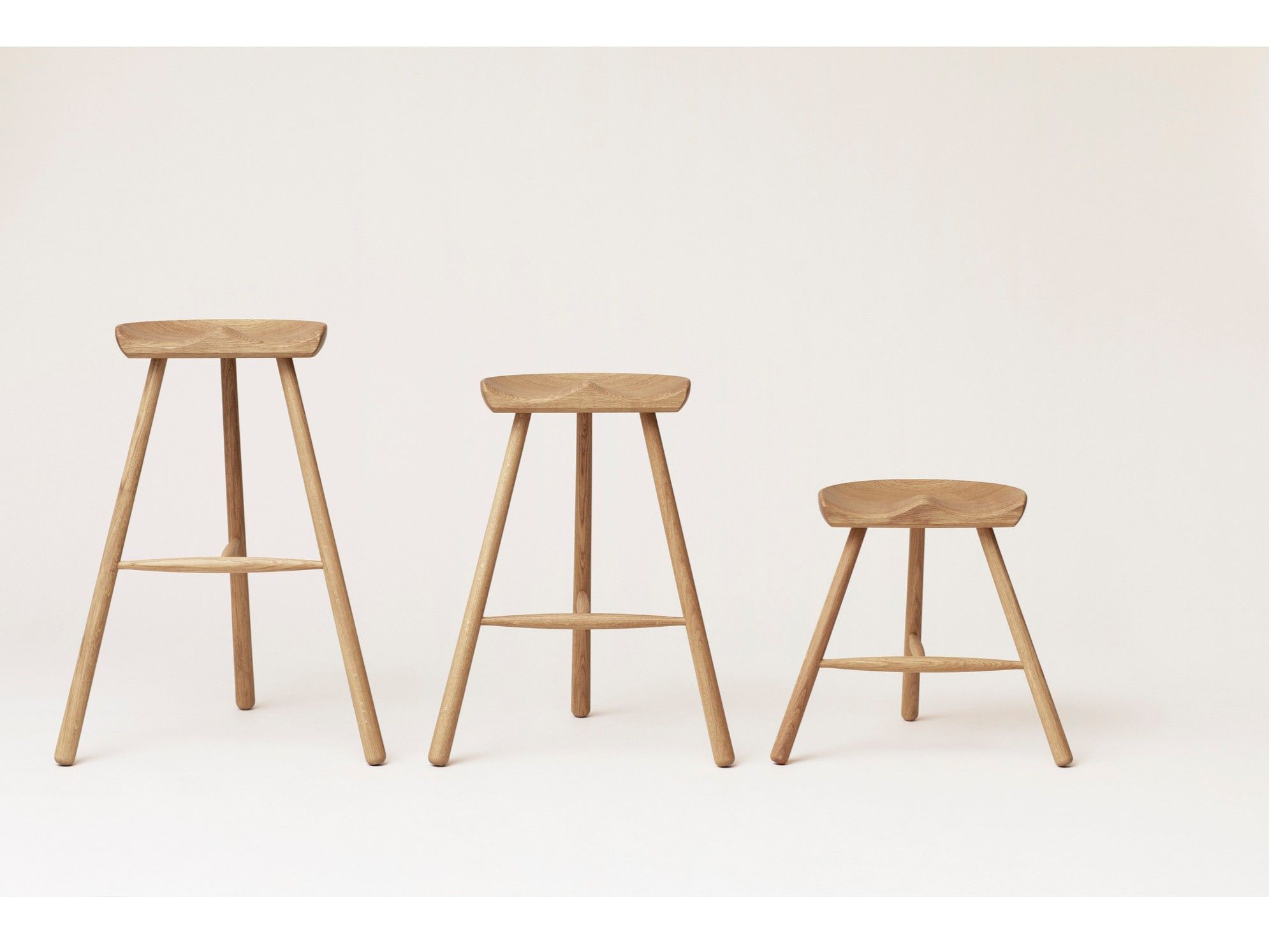 Высокий дубовый стул с подставкой для ног Form & Refine Shoemaker Chair™ ARCH-00129400 - Вид №14