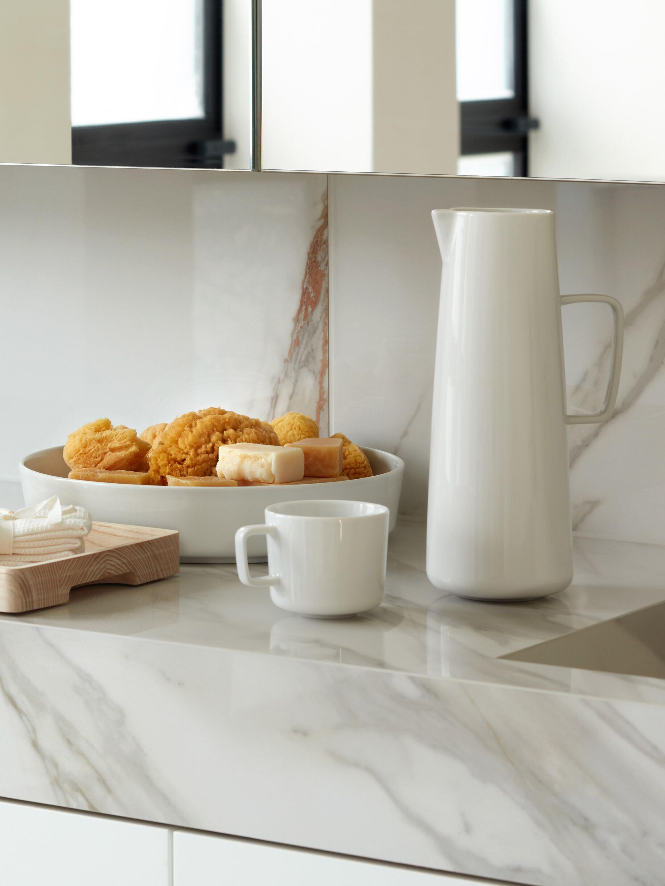 Высокий фарфоровый кувшин-1.4 l LSA Collective ARCH-00039261 - Вид №4