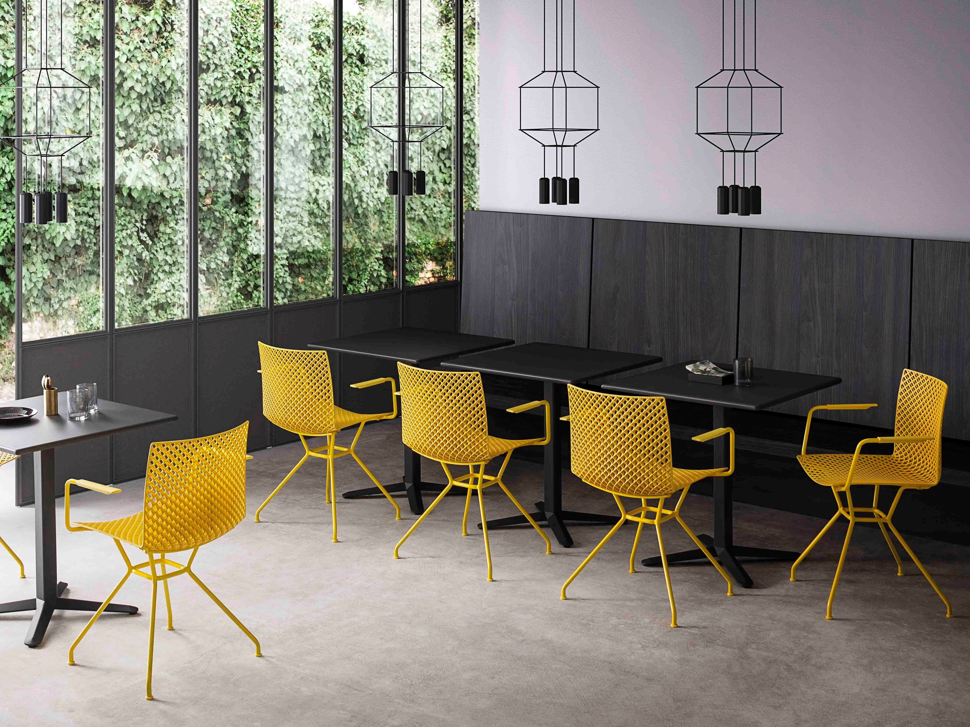 Стул на насесте из инженерного пластика с подлокотниками GABER ARCH-00060778 - Вид №3