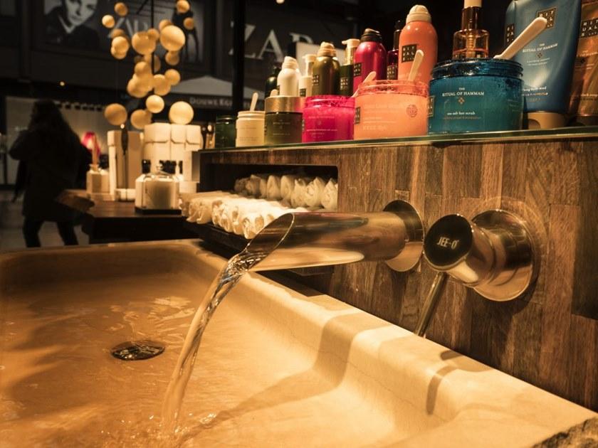 JEE-O Смеситель для умывальника настенный из нержавеющей стали на 2 отверстия Pure 006-0000 / 006-0001 - Вид №1