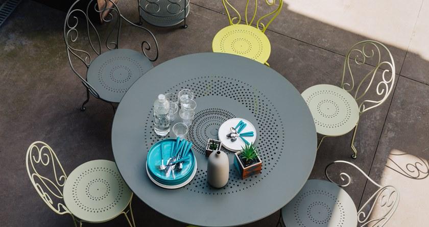 Fermob Садовый круглый стол из стали Montmartre 0630-0631 - Вид №5