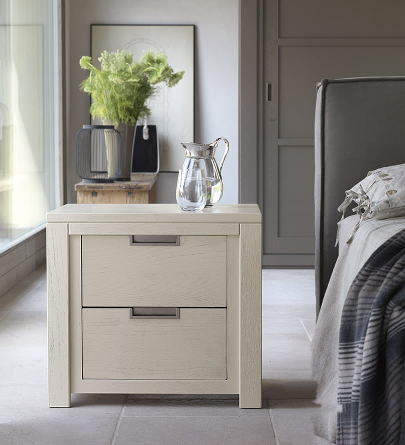 Тумбочка из массива дерева с ящиками Devina Nais ARCH-00045642 - Вид №1