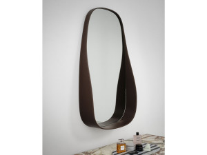 Зеркало с настенной полкой