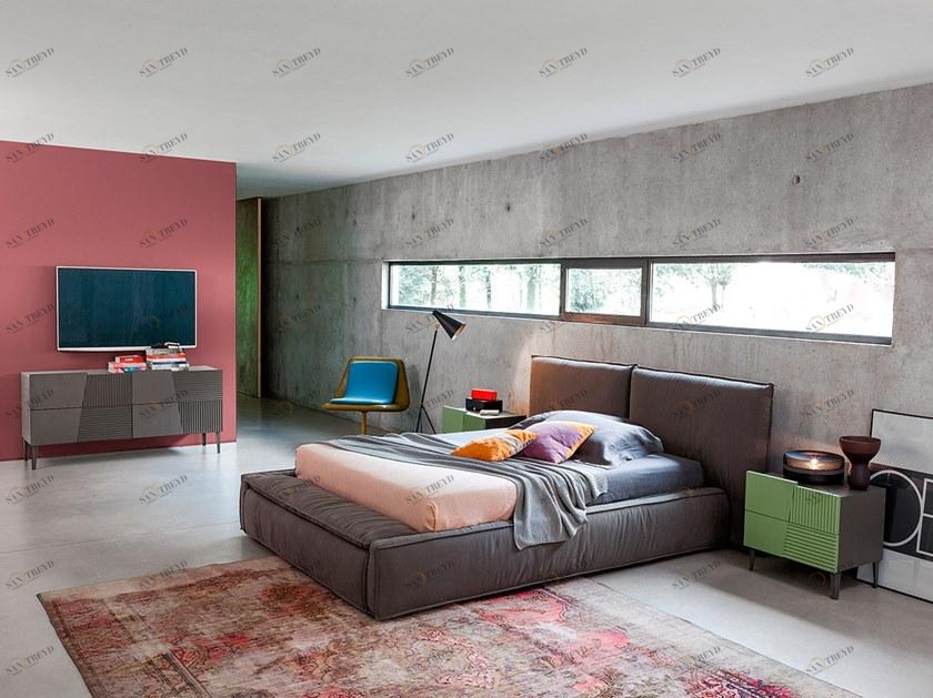 Devina Nais Мягкая двуспальная кровать со скамейкой sun-id-1430682