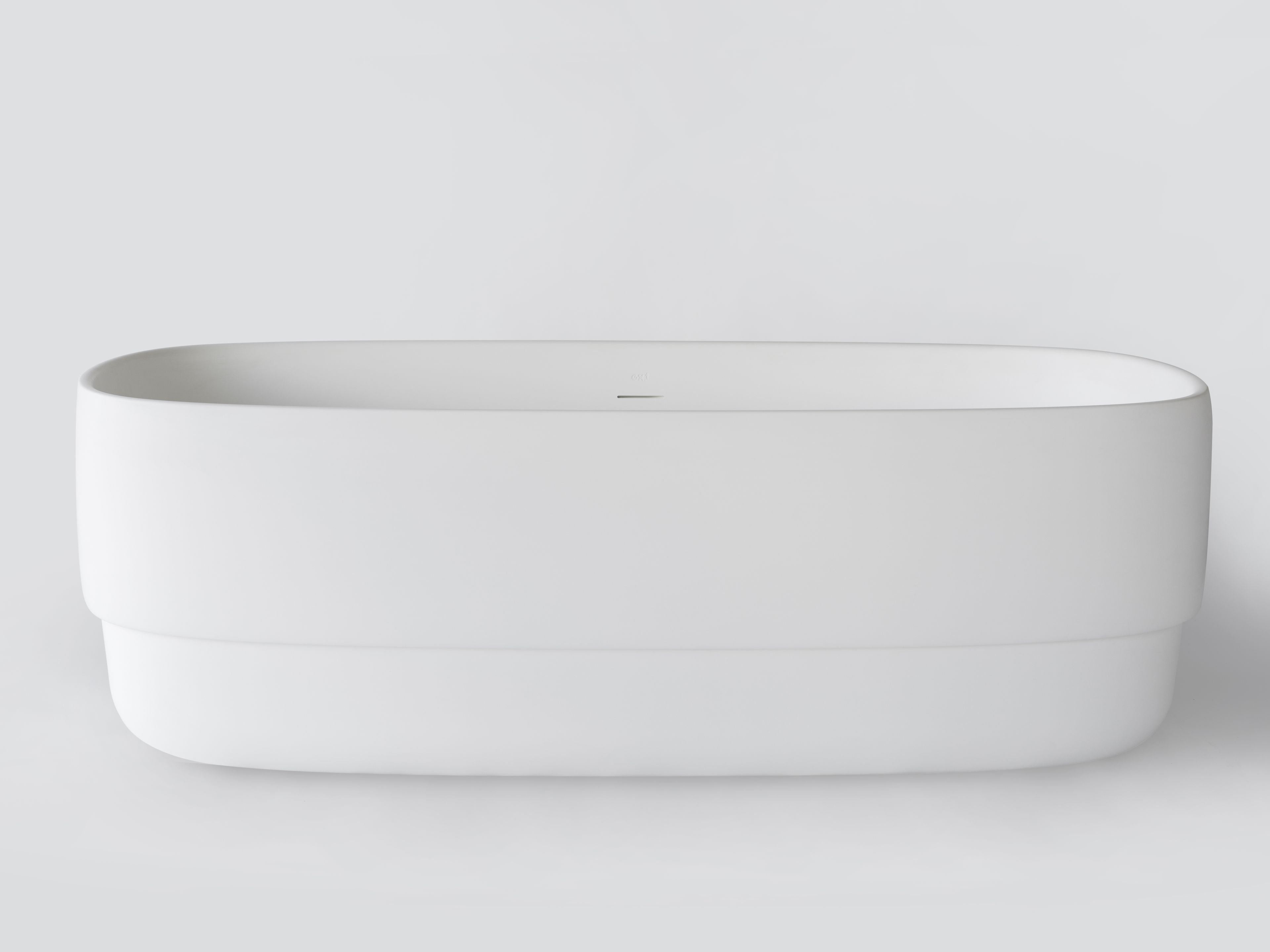 Овальная ванна в центре комнаты в Livingtec® Ex.T Лента ARCH-00072664