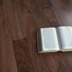 Массивная доска Magestik floor Под лаком (экзотика) (300-1800)x120x22мм Орех американский Селект (Гладкая) 300-1800х120 мм.