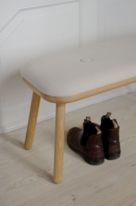 Дубовая скамья