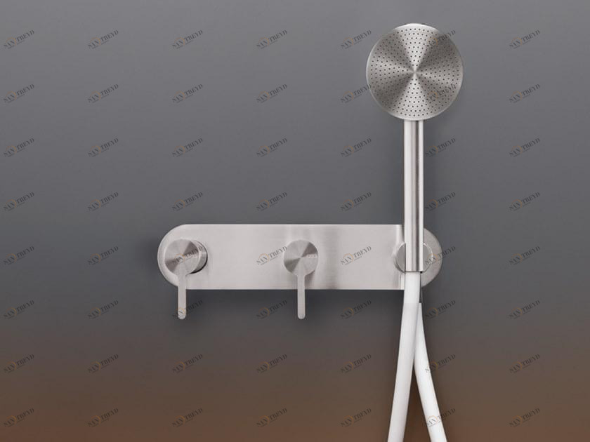 Ceadesign Настенный комплект из 2 смесителей для ванны / душа с ручным душем Innovo Inv 53h