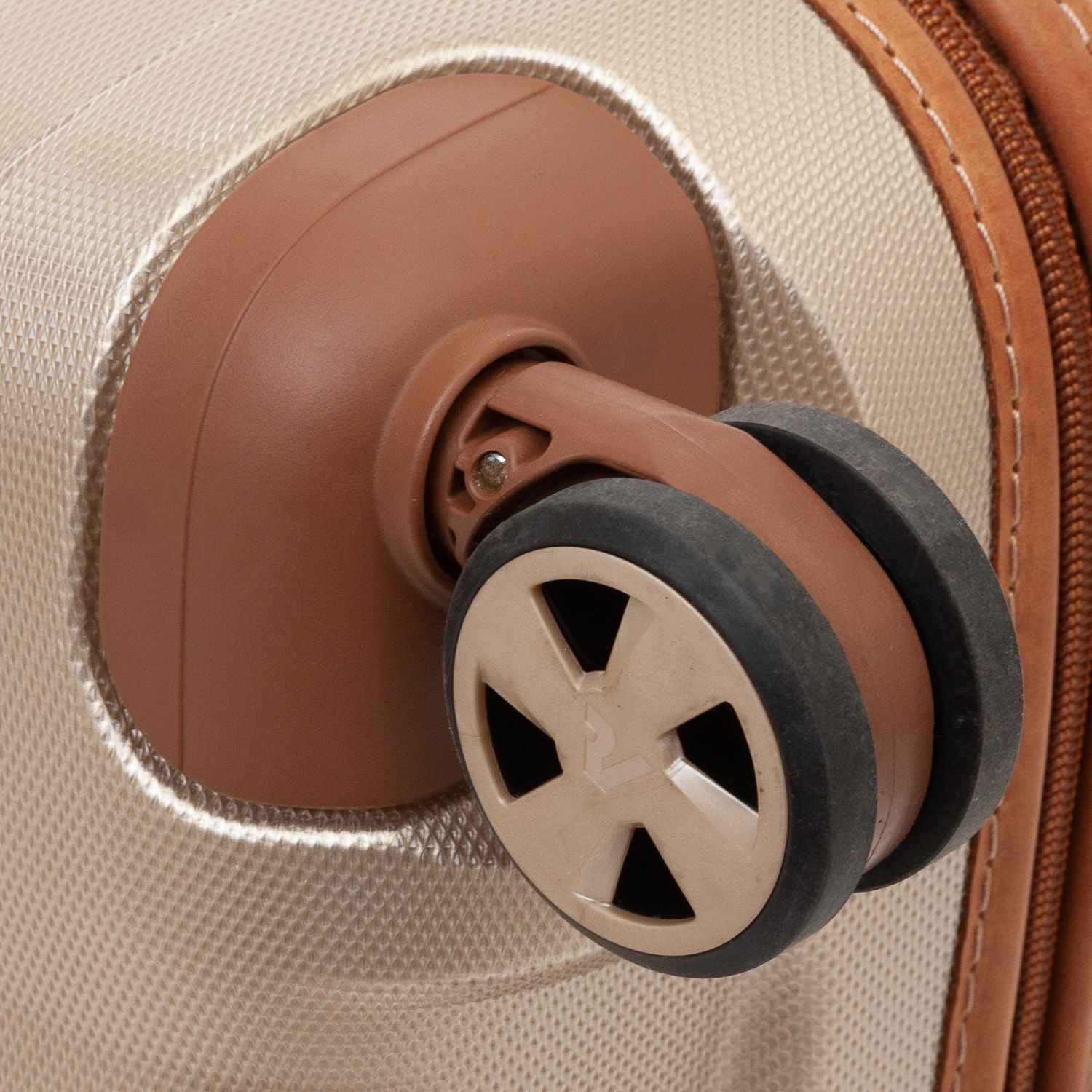 5222-0426 Чемодан 5222 M Roncato E-lite - Вид №4