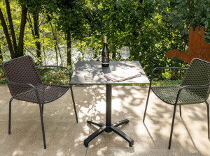 Складной квадратный садовый стол