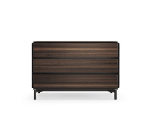 Деревянный комод