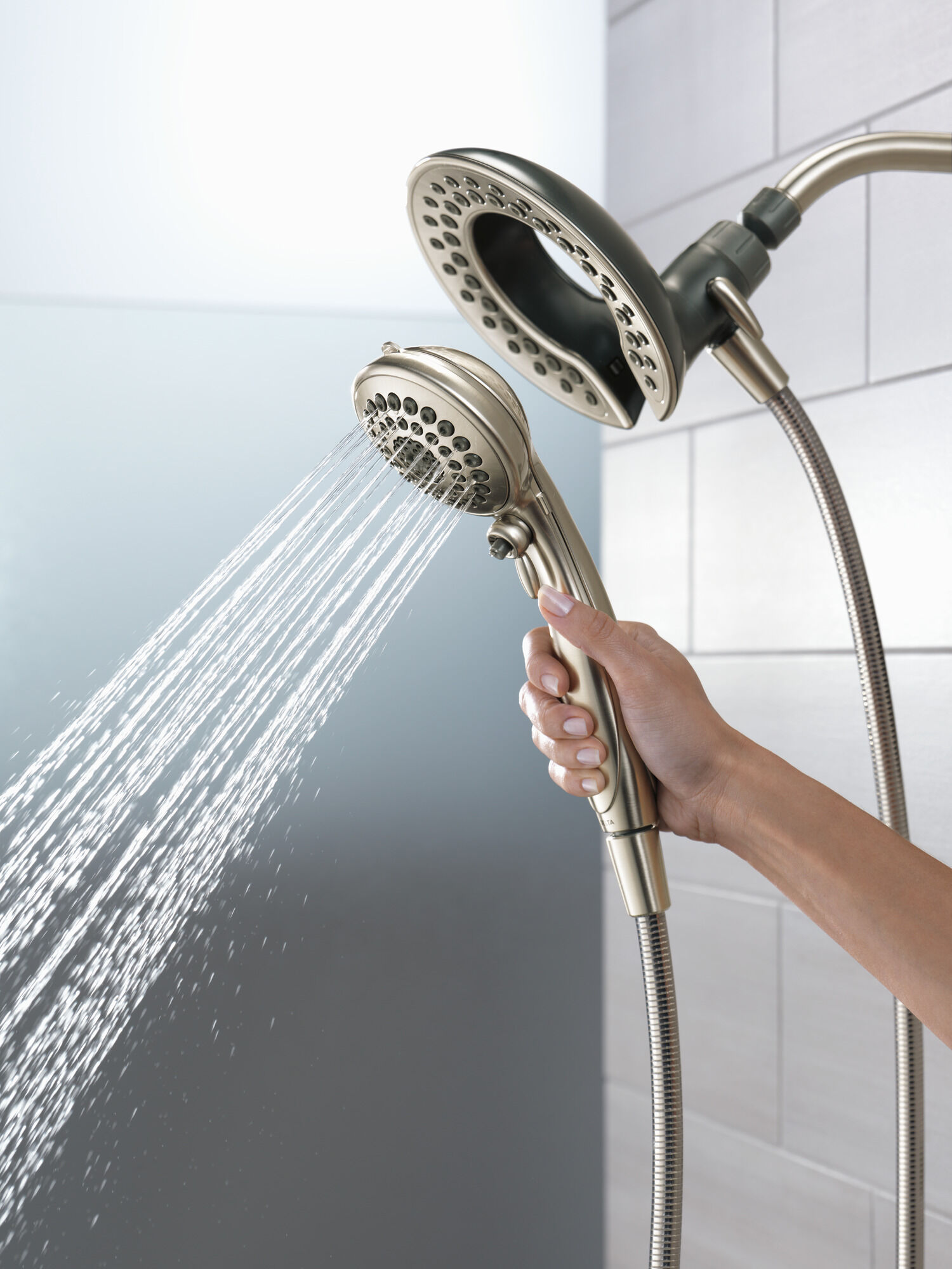 75583CSN In2ition® Душ 2 в 1 с 5 настройками Delta Faucet Universal Showering Матовый никель Spotshield  - Вид №1