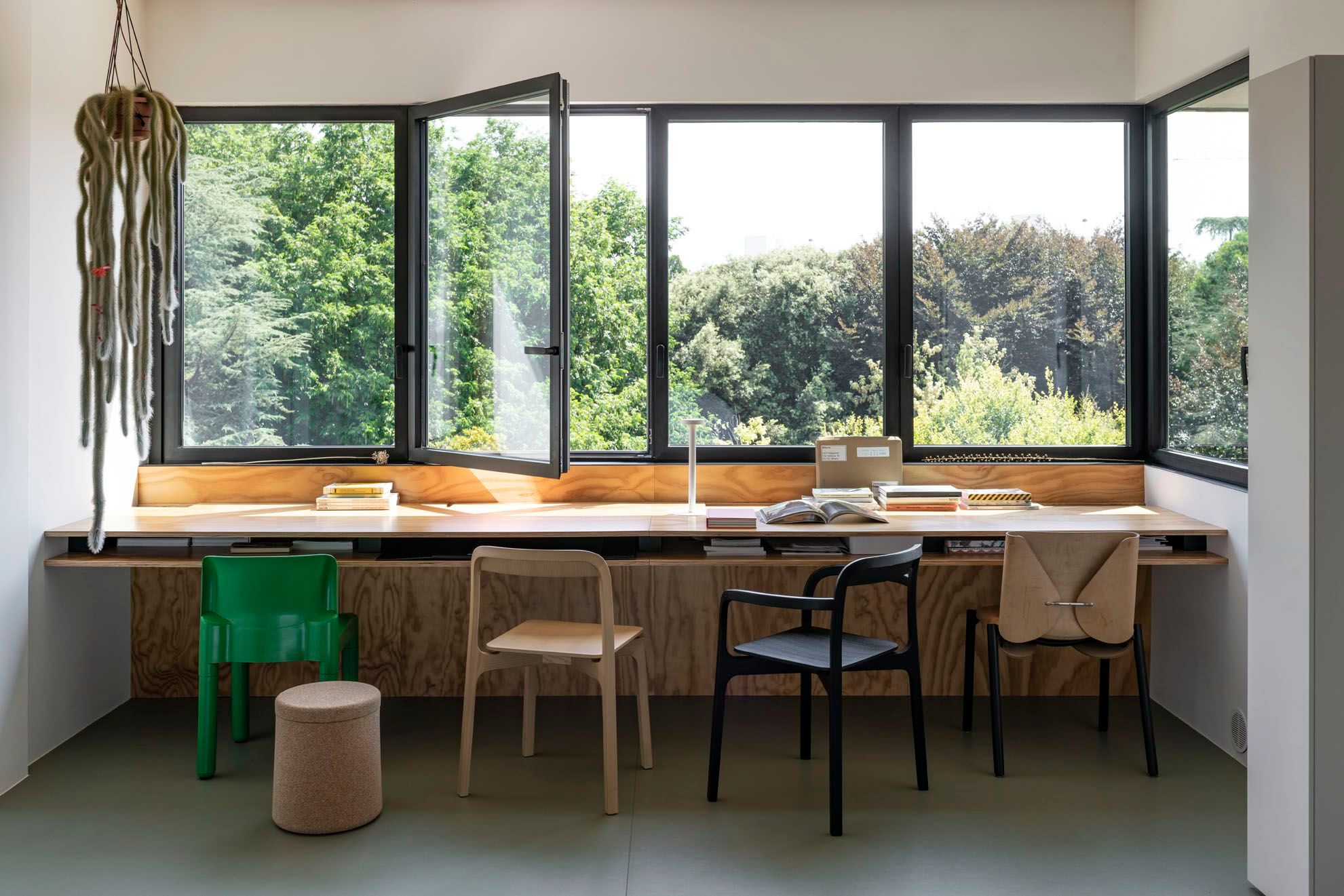 Штабелируемый стул из ясеня Kristalia Contorna ARCH-00002437 - Вид №2