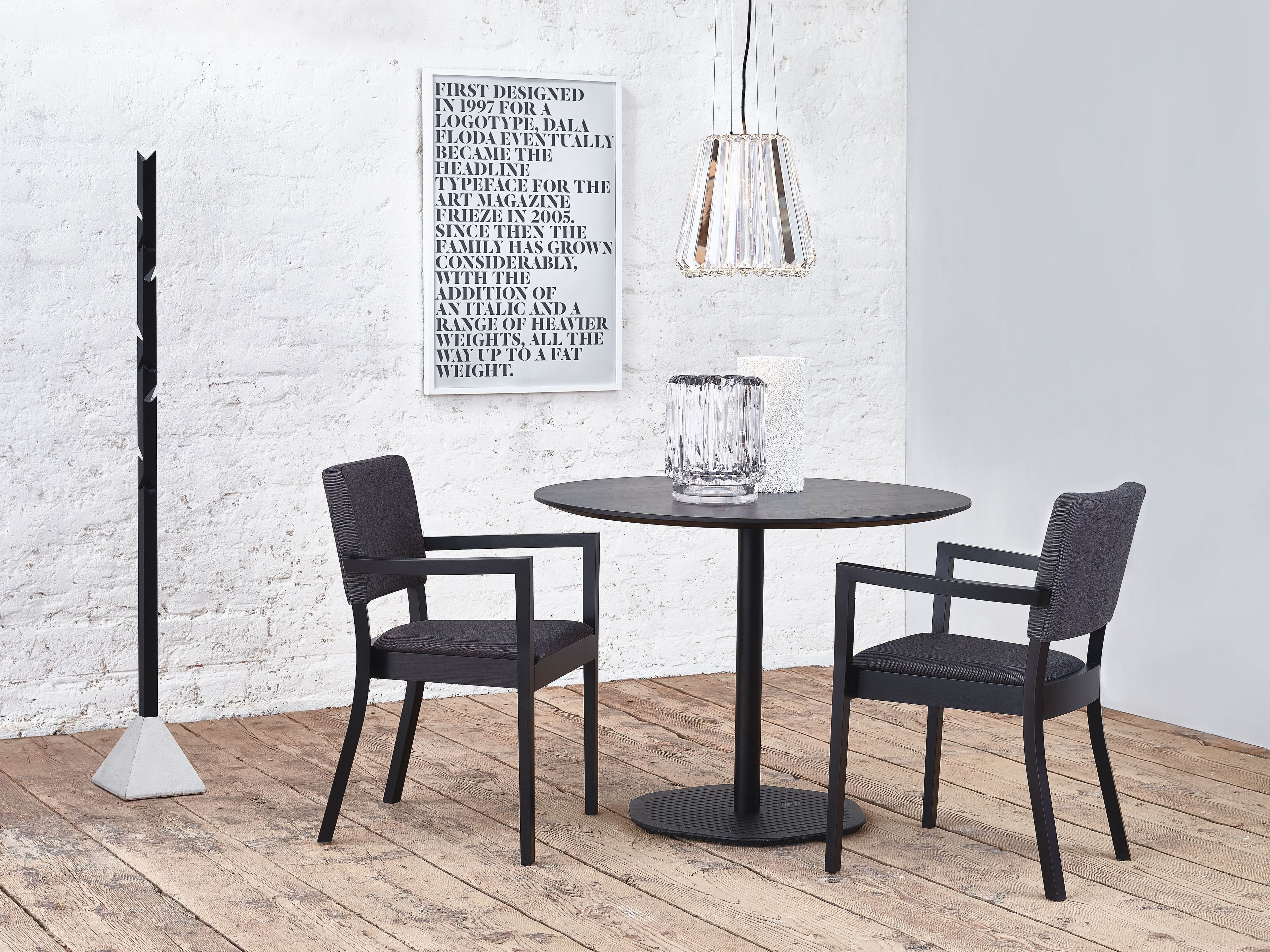 Стул с подлокотниками из дерева и ткани TON TREVISO ARCH-00013001 - Вид №1