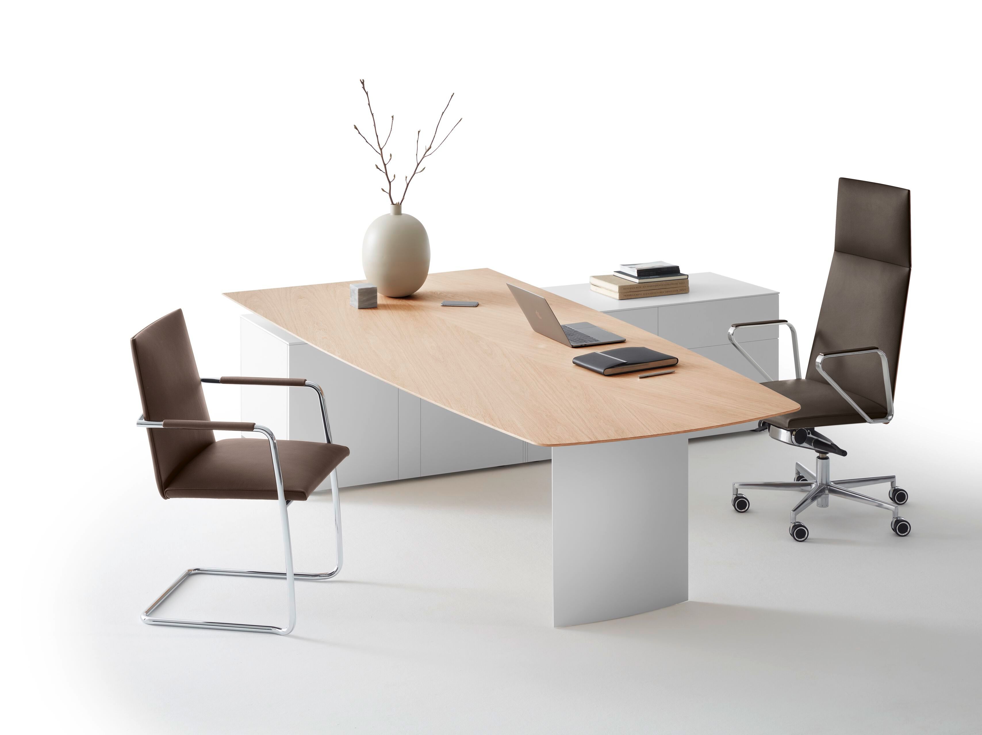 Кожаный консольный стул с подлокотниками Spiegels .leptos ARCH-00103740 - Вид №3