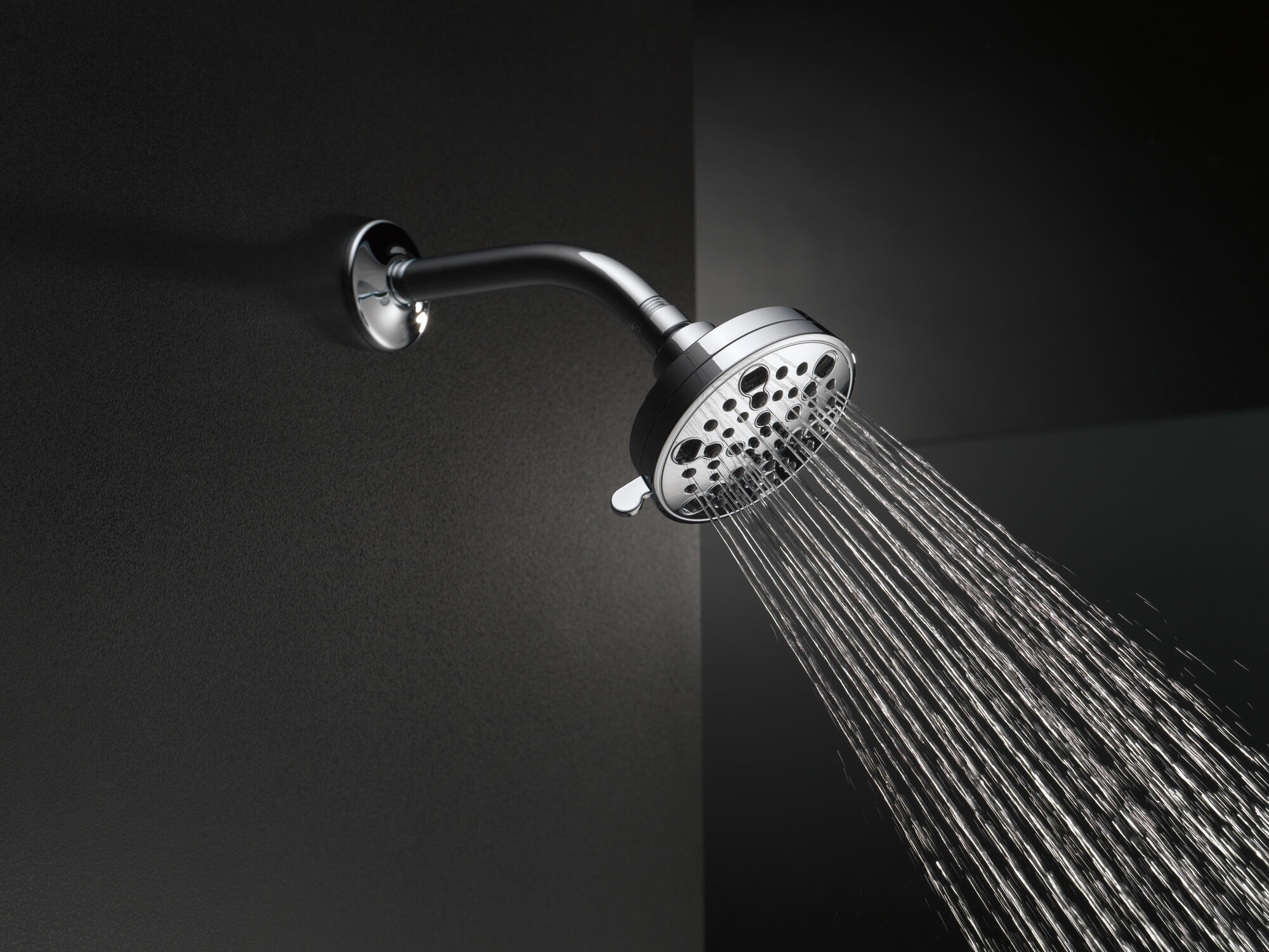 52638-CZ20-PK H2Okinetic® Современная душевая лейка с 5 настройками Delta Faucet Universal Showering Шампанское бронза  - Вид №1