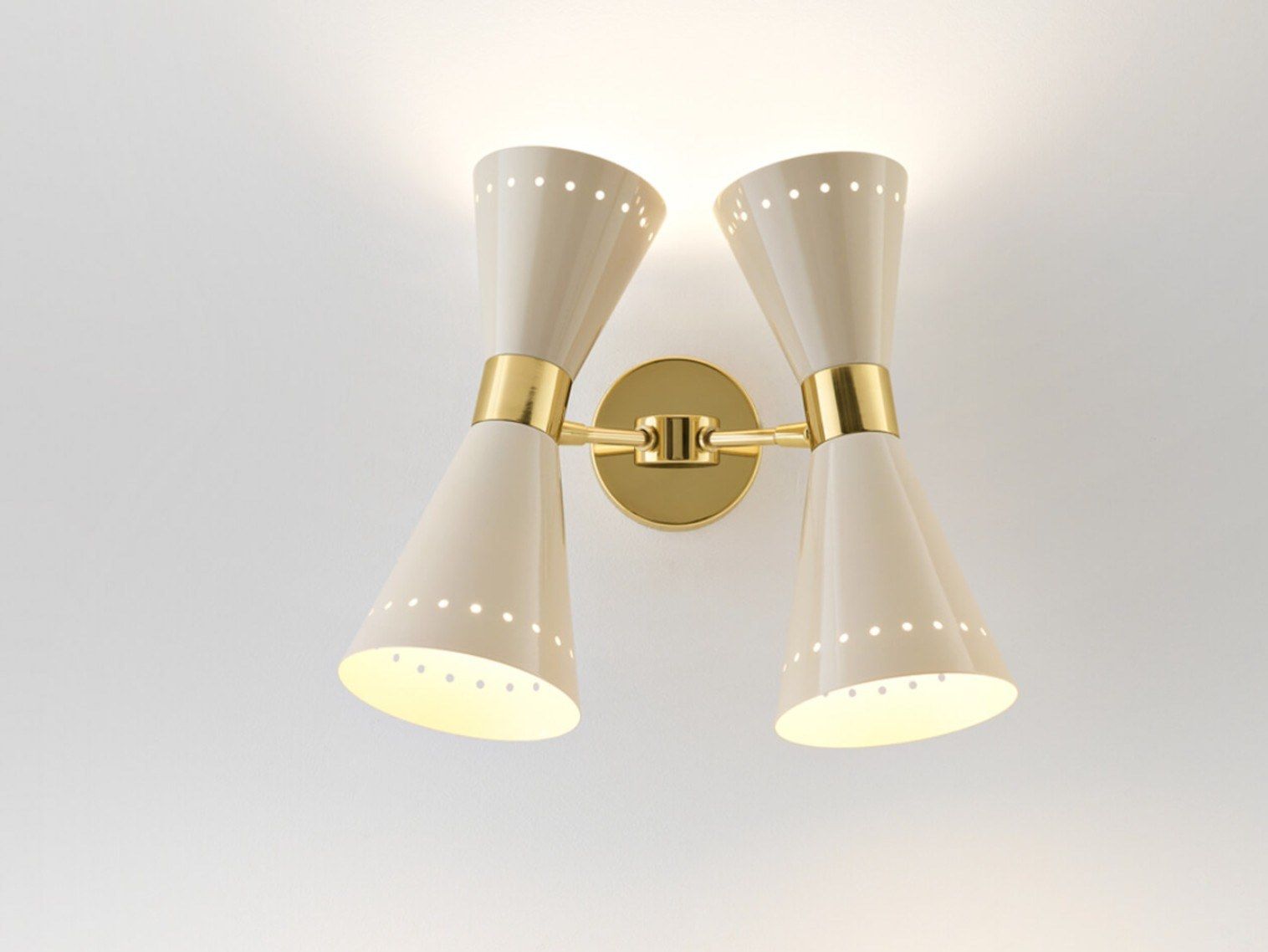 Латунный настенный светильник Stilnovo Megafono ARCH-00037525 - Вид №1