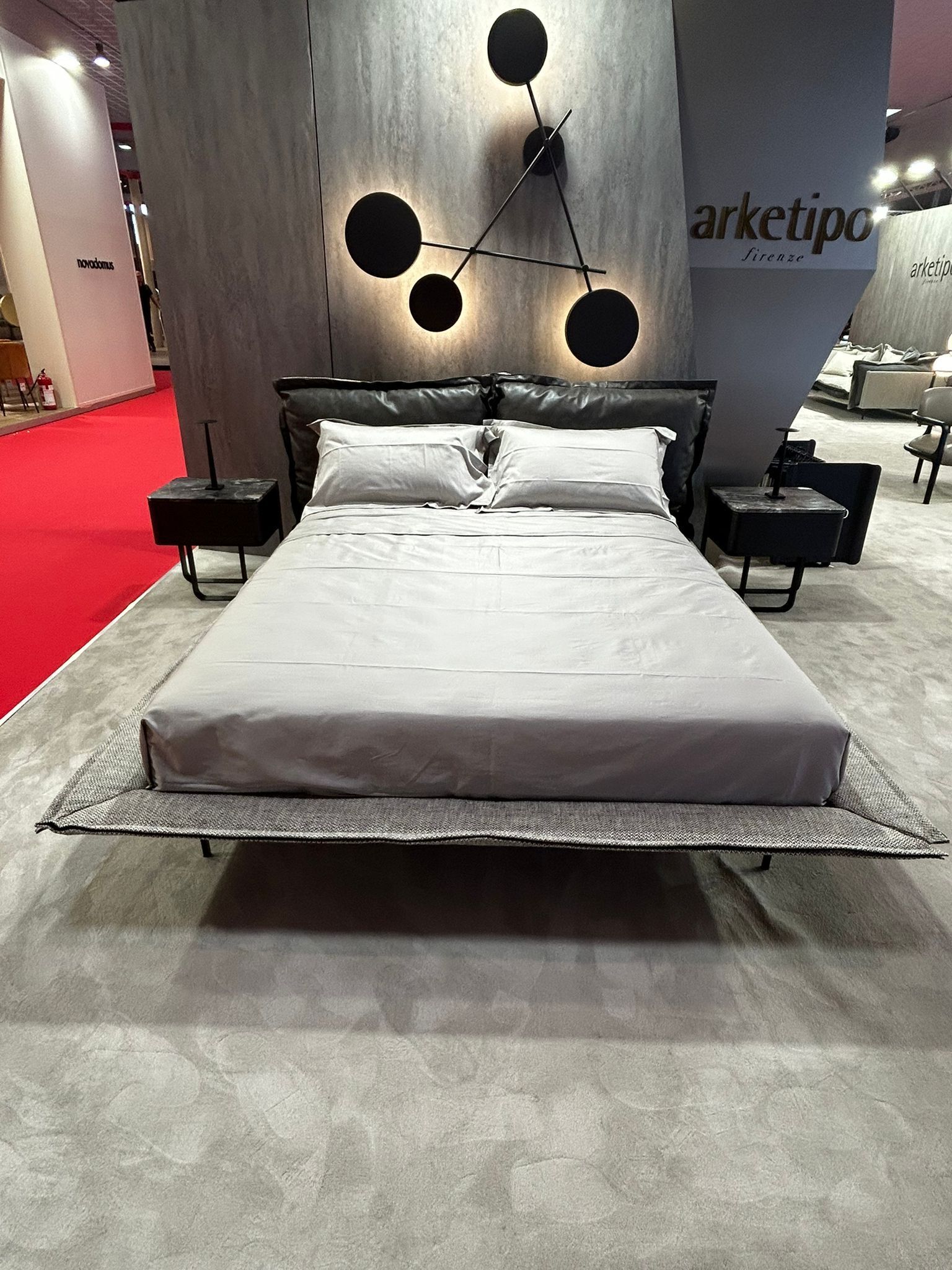 Тумбочка с деревянным ящиком и мраморным верхом In Stock Arketipo ARCH-00014257 - Вид №1