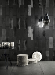 Внутренняя отделка керамогранита с металлическим эффектом