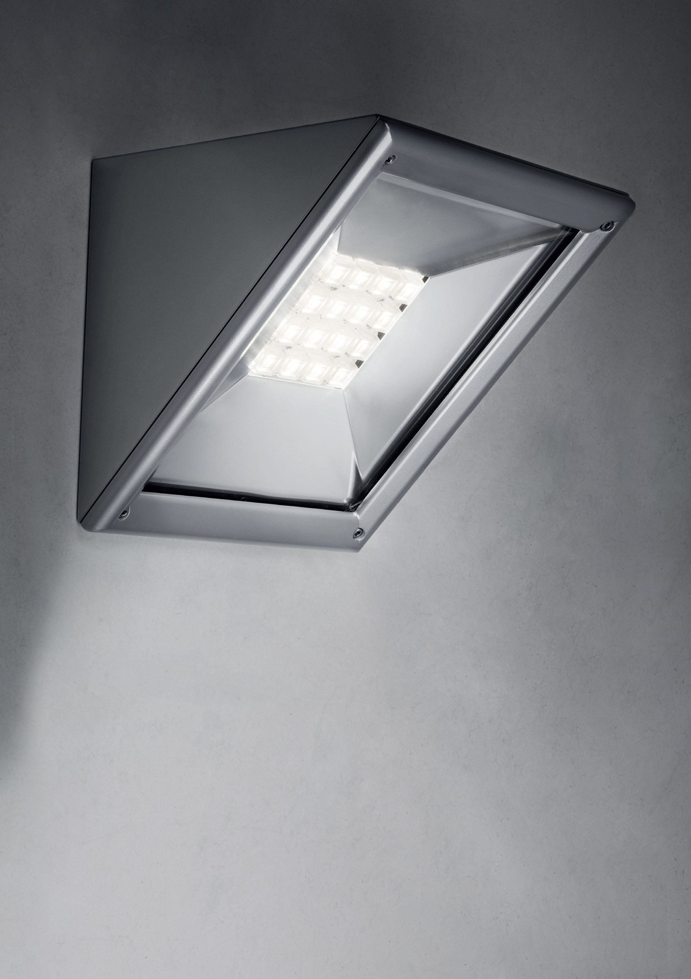 Настенный светильник для наружного применения Goccia Illuminazione Треугольник ARCH-00137608 - Вид №1