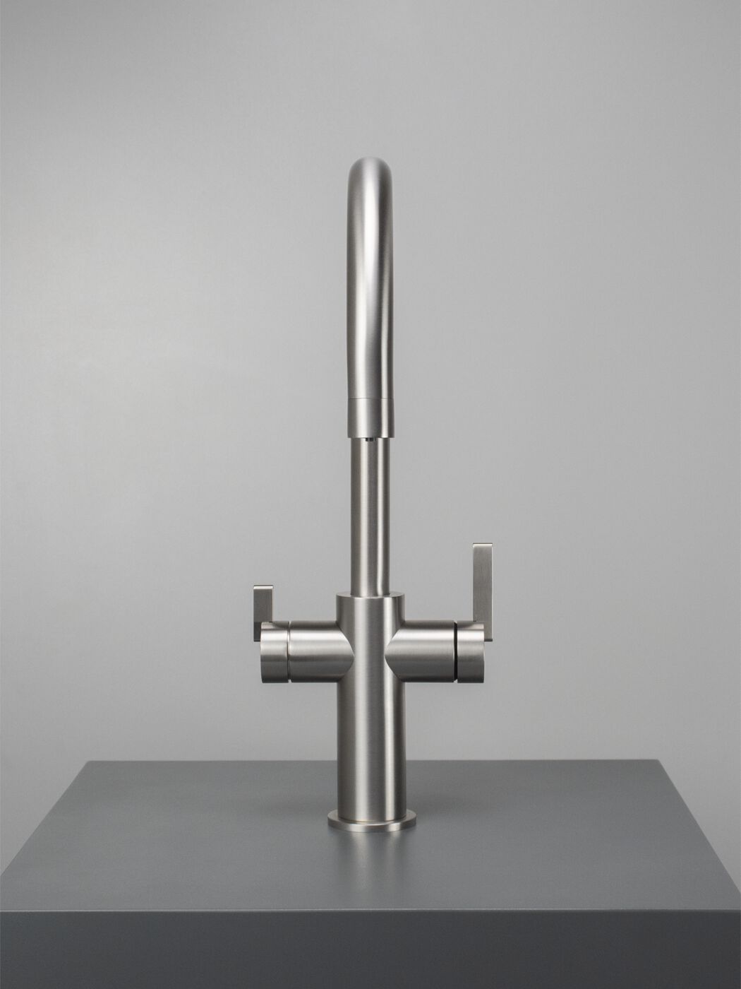 Однорычажный смеситель для кухни из нержавеющей стали Super Inox 0500109X ARCH-00016602